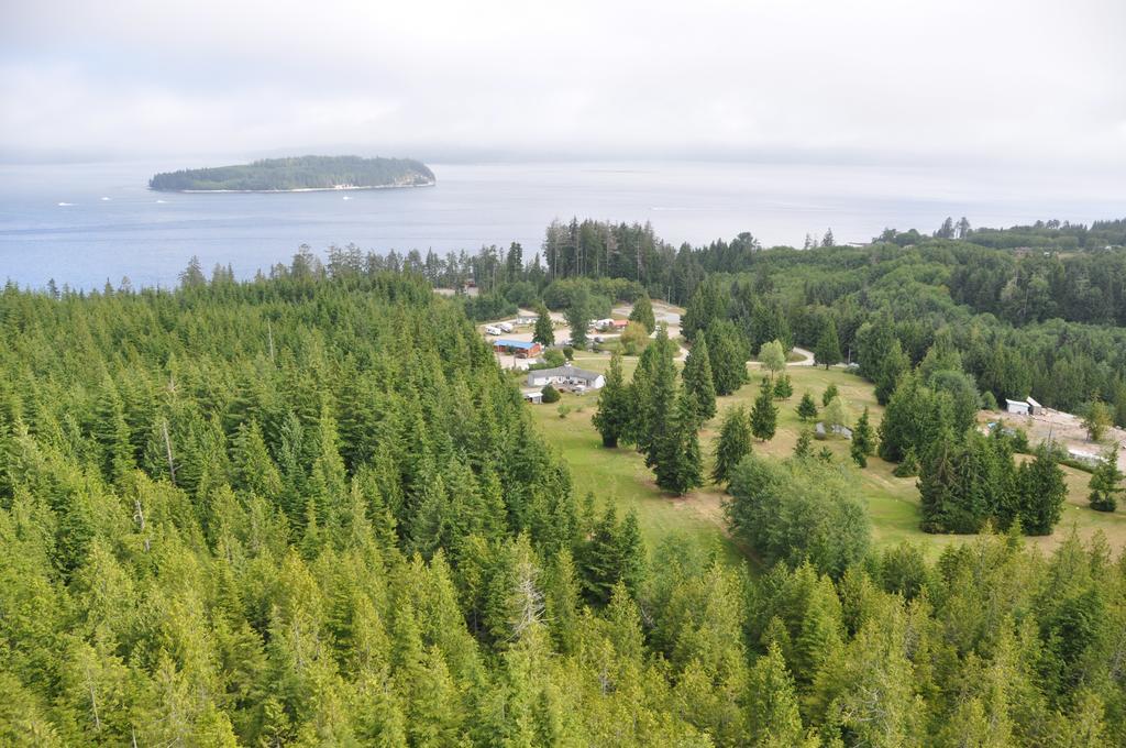 Cedar Park Resort Port McNeill Exterior foto